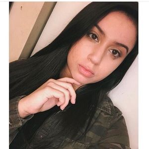 Meet your Posher, Kamila